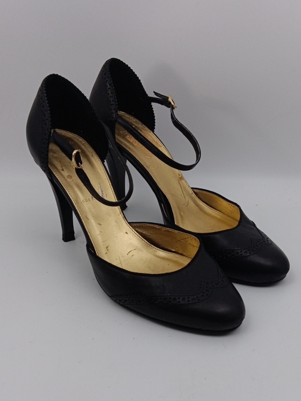 J. CREW BLAXK  LEATHER ANKLE-STRAP HELLED PUMPS WITH GOLD LINING  SIZE 6.5